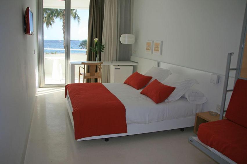 Hotel Las Palmas 卡沃内拉斯 外观 照片